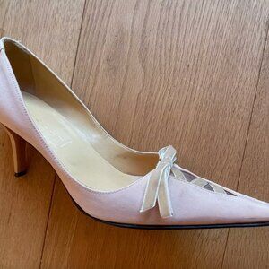 A shoe Marie Antoinette would adore!! Vintage Casadei, 10